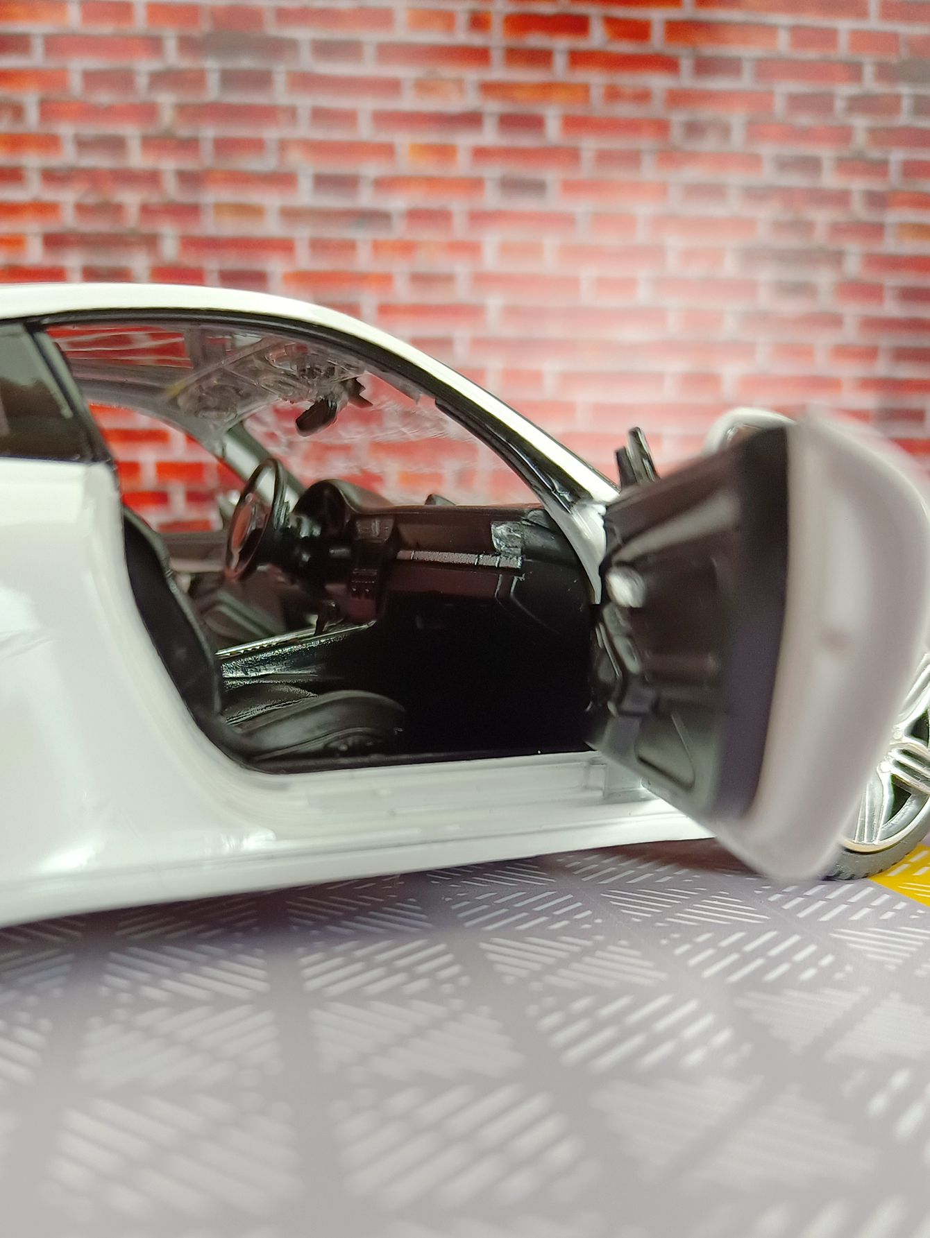 Rastar 1:24 Porsche 911 Alaşım - Model Kit Porsche 911 incelemesi ve fiyatı