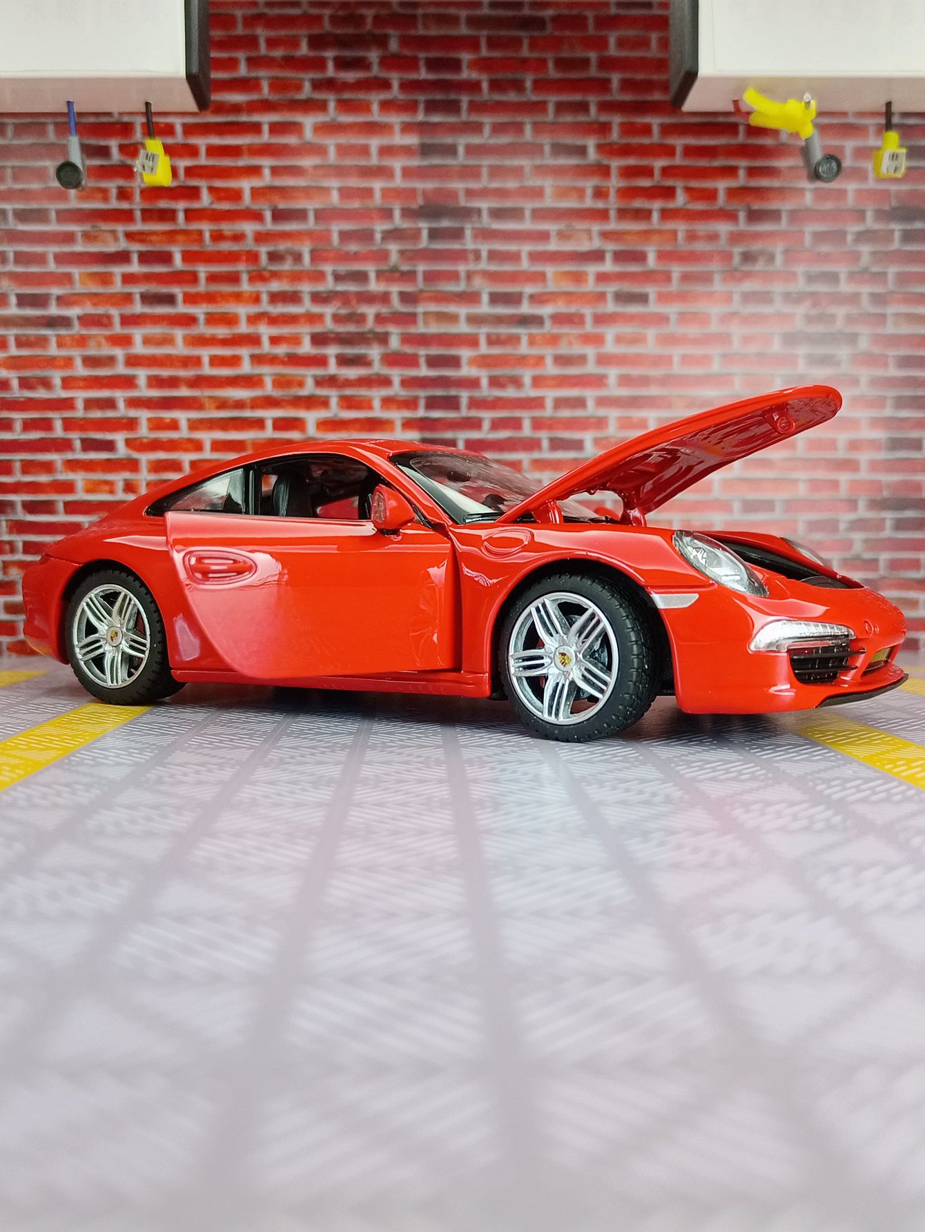 Rastar 1:24 Porsche 911 Alaşım - Model Kit Porsche 911 incelemesi ve fiyatı