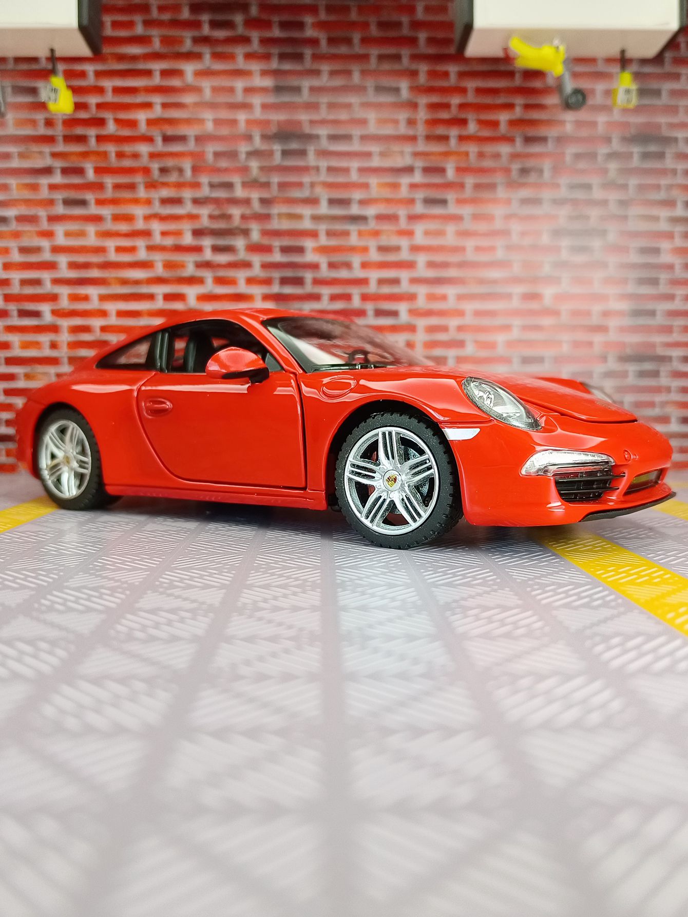 Rastar 1:24 Porsche 911 Alaşım - Model Kit Porsche 911 incelemesi ve fiyatı